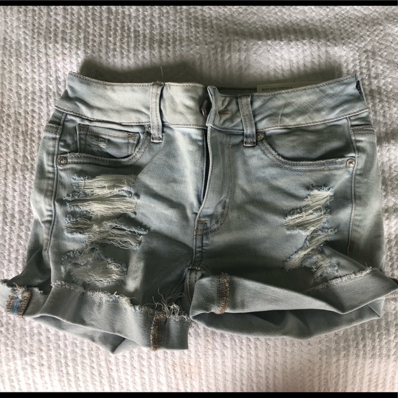 American Eagle Jean Shorts size 2 - Picture 1 of 4
